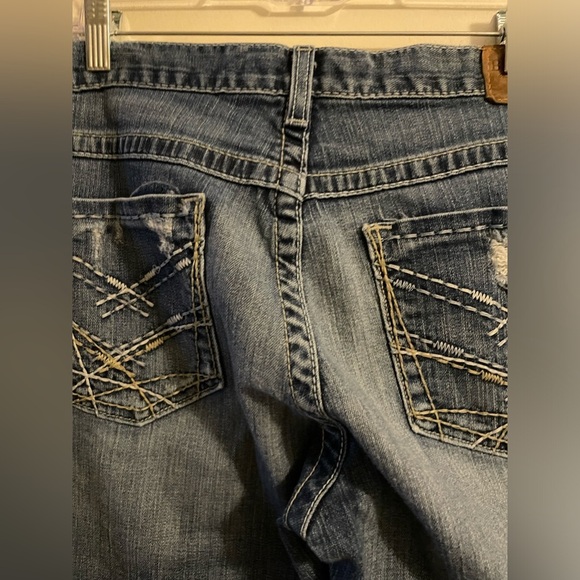 BKE Women’s Distressed Drew Bootcut Medium Wash Buckle Jeans Size 32 x 33 1/2 - Picture 10 of 15